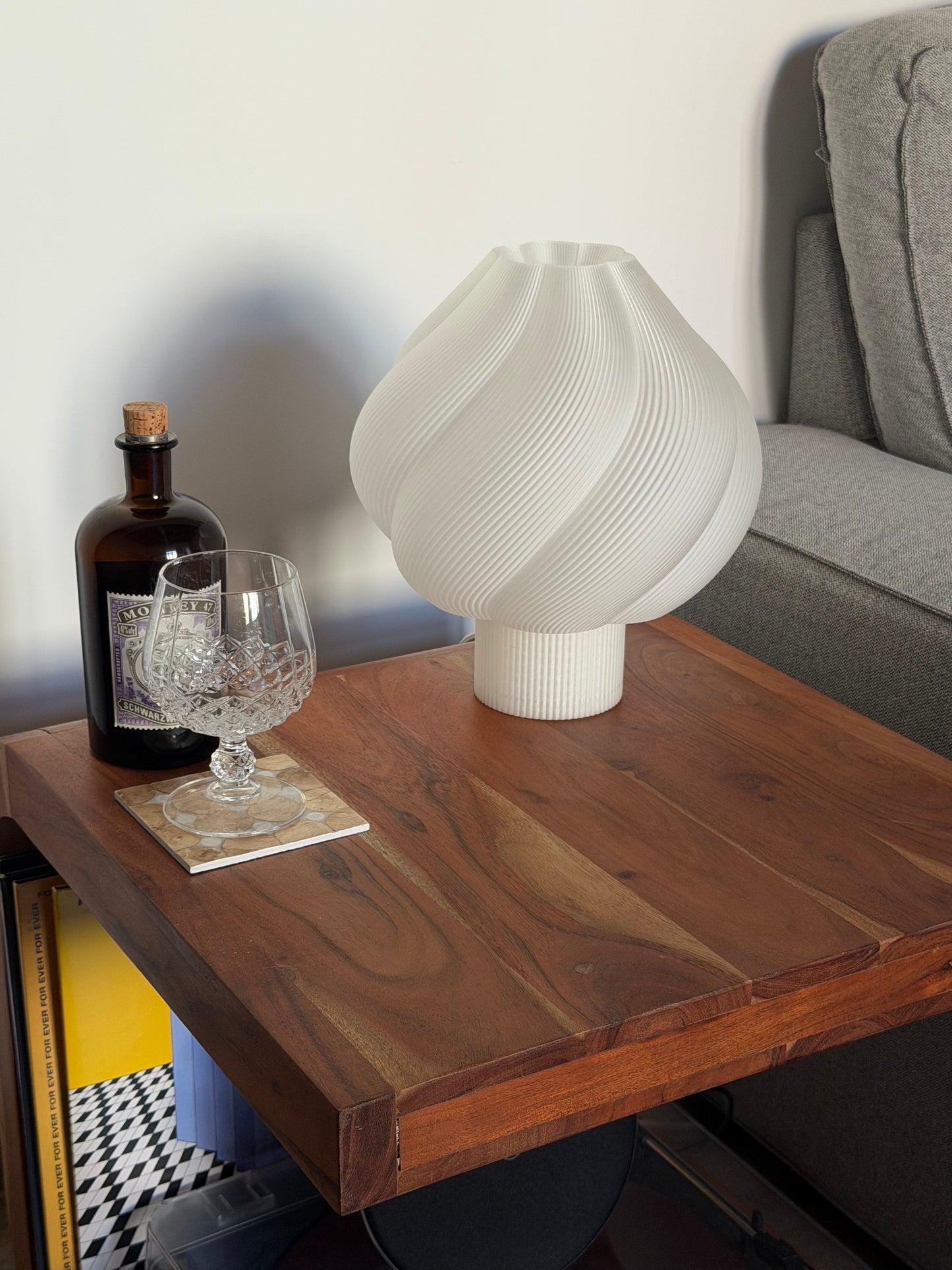 Mono wavy shell