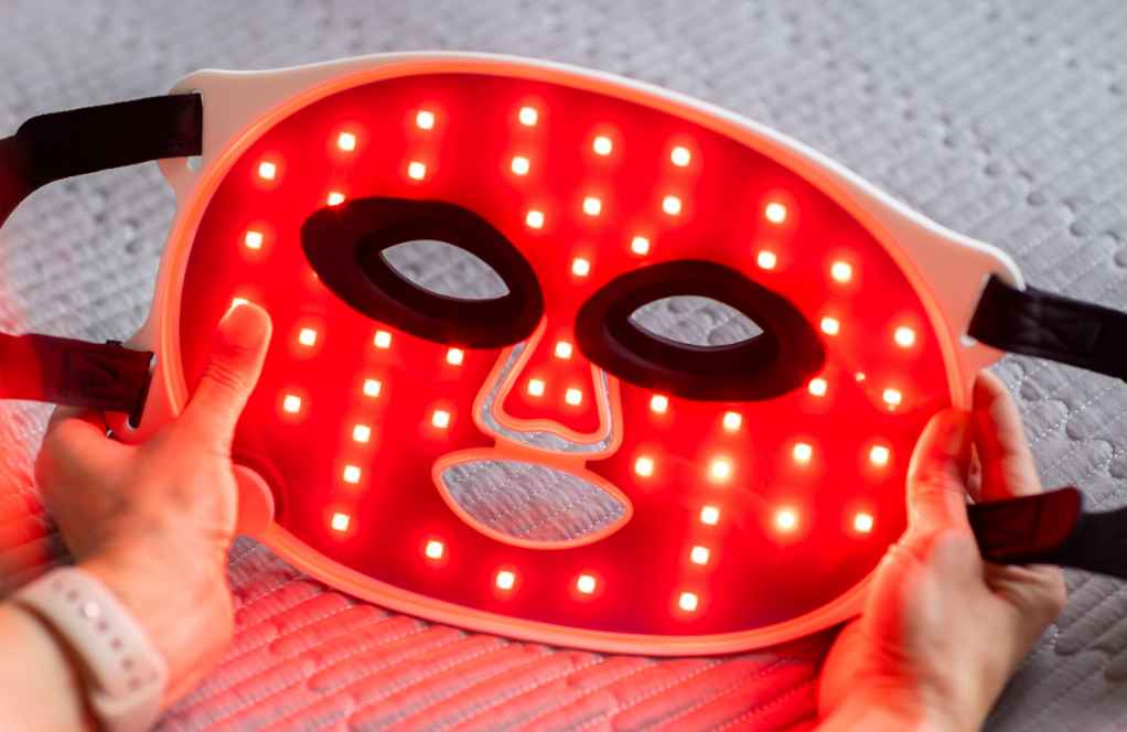 Máscara de luz roja para la cara: MFX Mask Pro frente a otras opciones